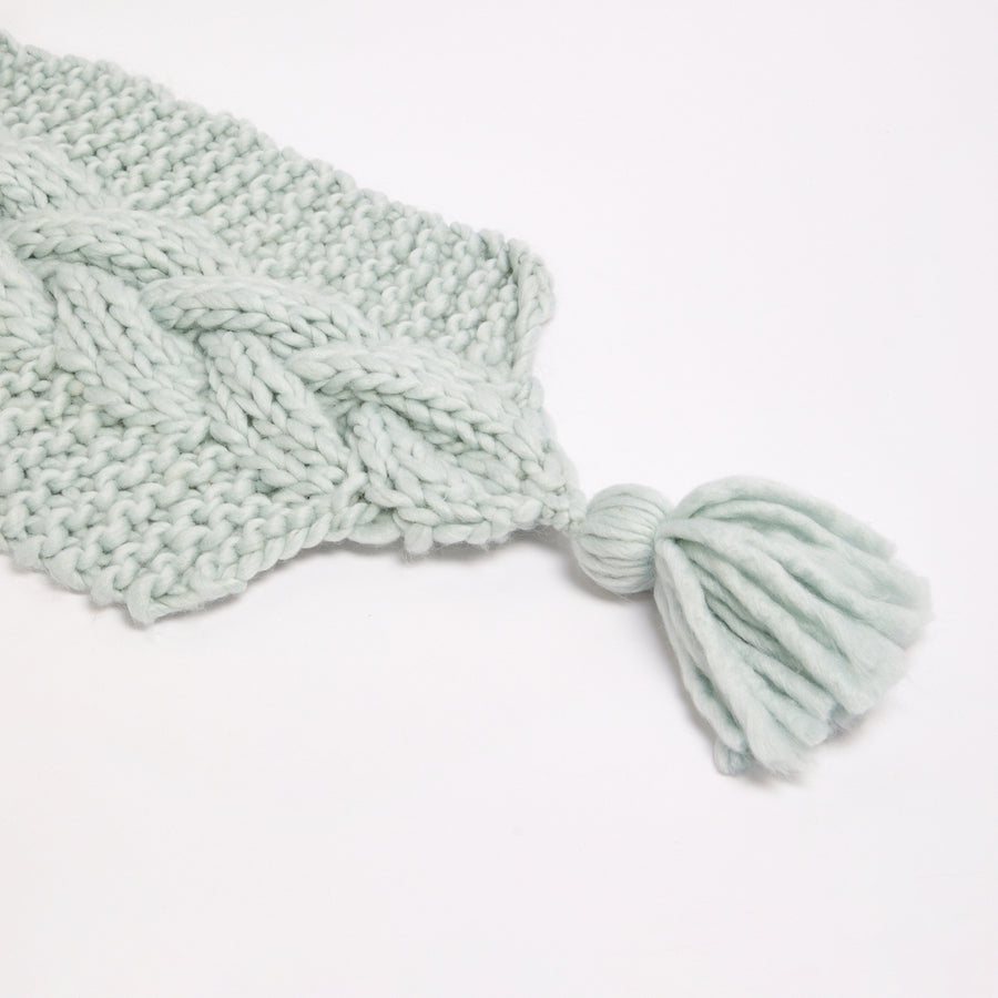 Oversized Chunky Cable Knit Scarf