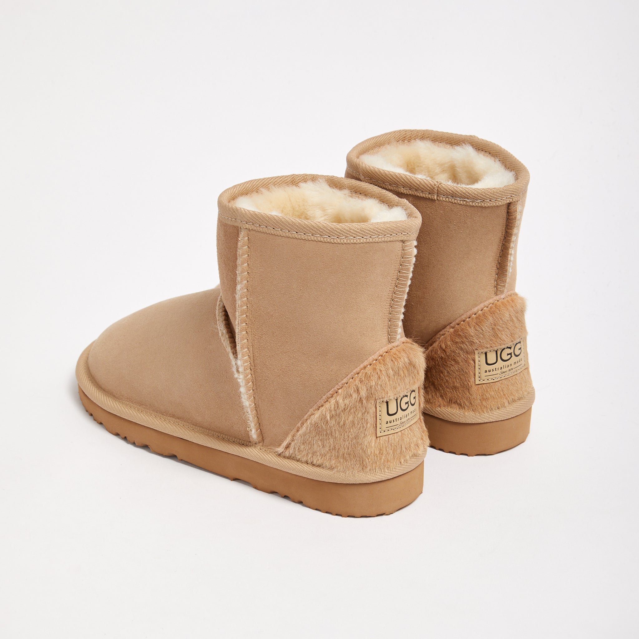 Ugg australia vs deals ugg australian made