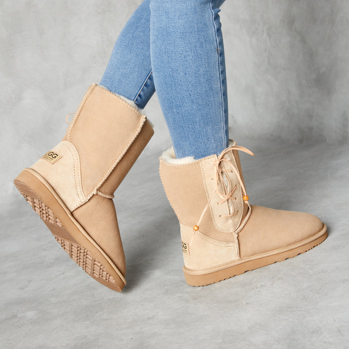 Women&#39;s Lace Up Mid