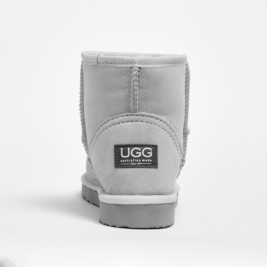 Women s UGG boots Limited edition Polar UGG Since 1974