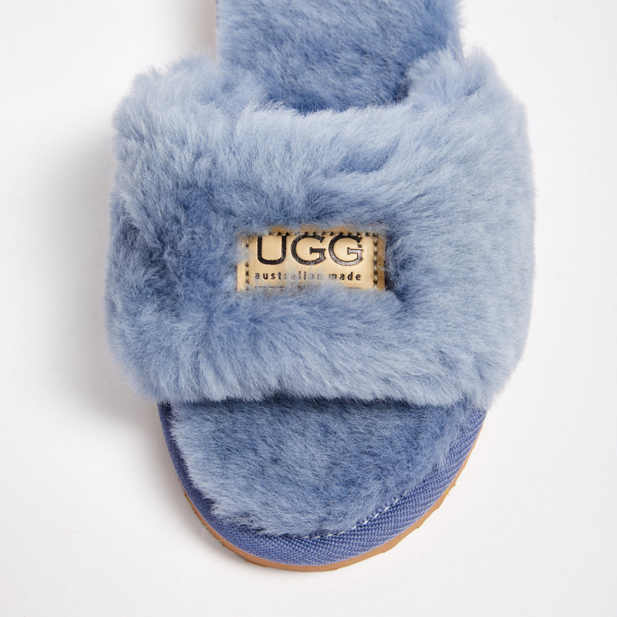 Blue ugg best sale fur slides