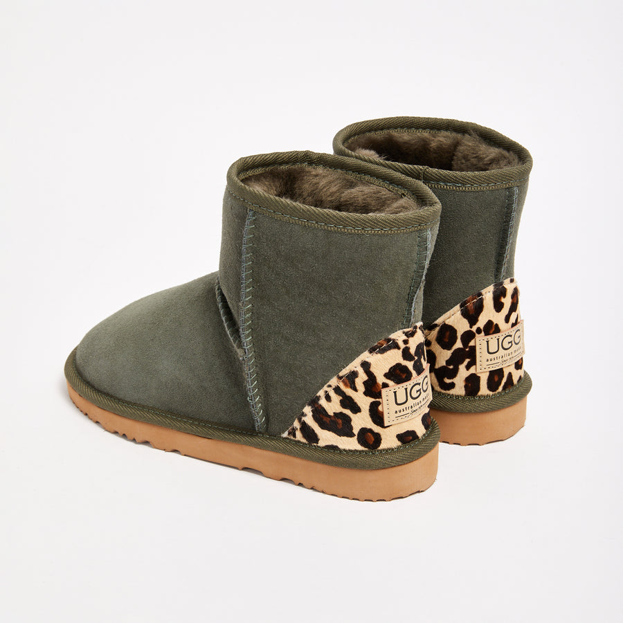 Ugg classic mini khaki 2025
