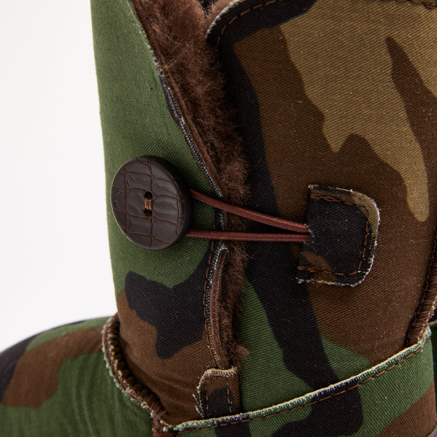 Men's Camo Button Mid